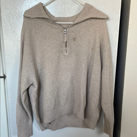 Aerie Women’s Oversized Beige Sweater large - Picture 1 of 5